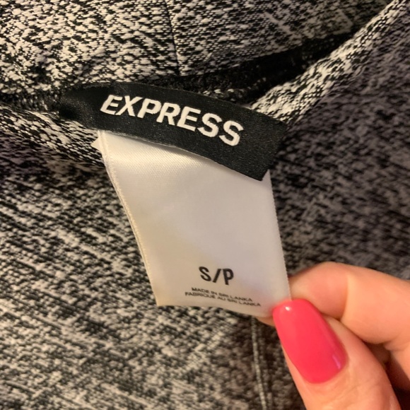 Express Leggings - Picture 5 of 6